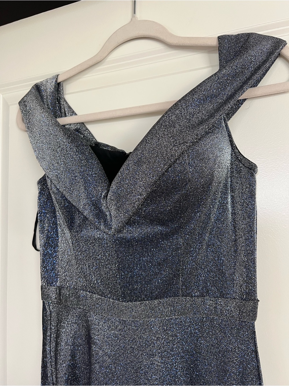 Off-Shoulder Navy Blue Sparkle Evening Gown - size 36 - Picture 3 of 8